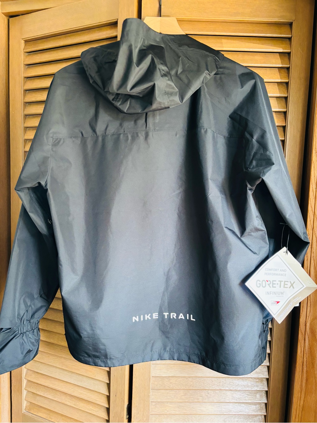 Nike Gore-Tex Infinium Trail Running Jacket — image 2 of 3
